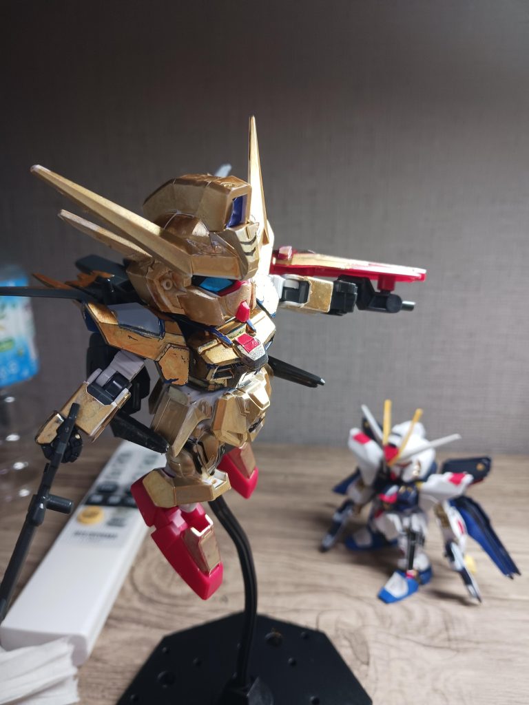 百均のスタンドでポージング！何気に上手く出来ました！