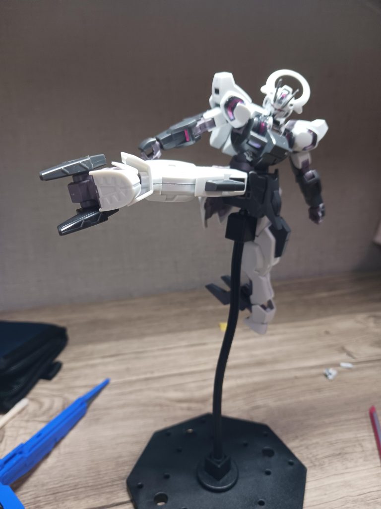 最後にジャスティスのビームカッターみたいなビームアーマーサーベルです今回は以上ですそれではさようなら〜