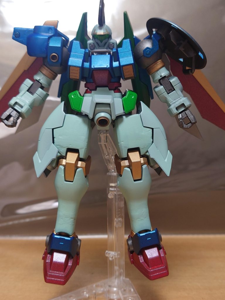 武装は・ビームサーベル✕2・バスターライフルその他従来のリーオ、メリクリウス&ヴァイエイトの装備全般設定としては五飛に撃破されたトールギスⅡと以前修復時に入手したウイングガンダムのデータを取り入れトレーズ派が新たな指導者の為に修復&改修した機体。特徴であり搭乗者を選ぶ際の悩みの種となっていたスーパーバーニアをガンダムのデータを取り入れ再設計&リミッターを設けることによりある程度改善されている為一般的なエースレベルであれば問題なく搭乗できる機体として仕上がっている。そしてベース機が元々MDである為緊急時などはMDとして起動させあらゆる問題に対応する事も可能となっている。