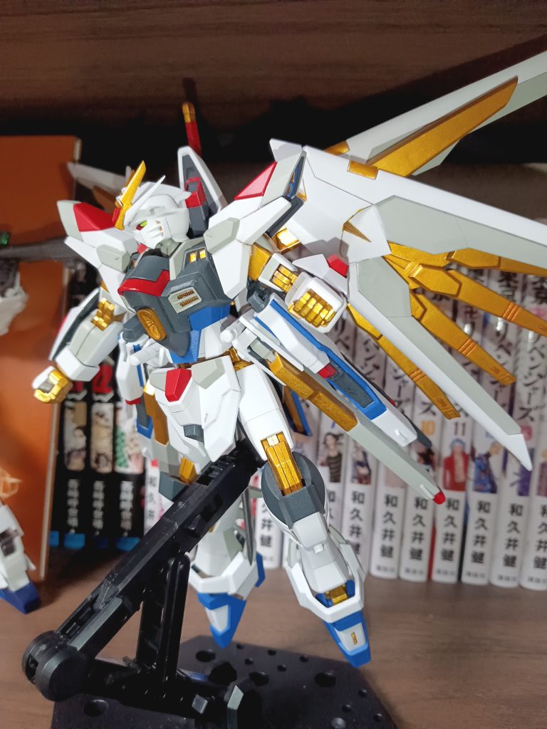 金色はゴールドにクリアイエローを重ねました