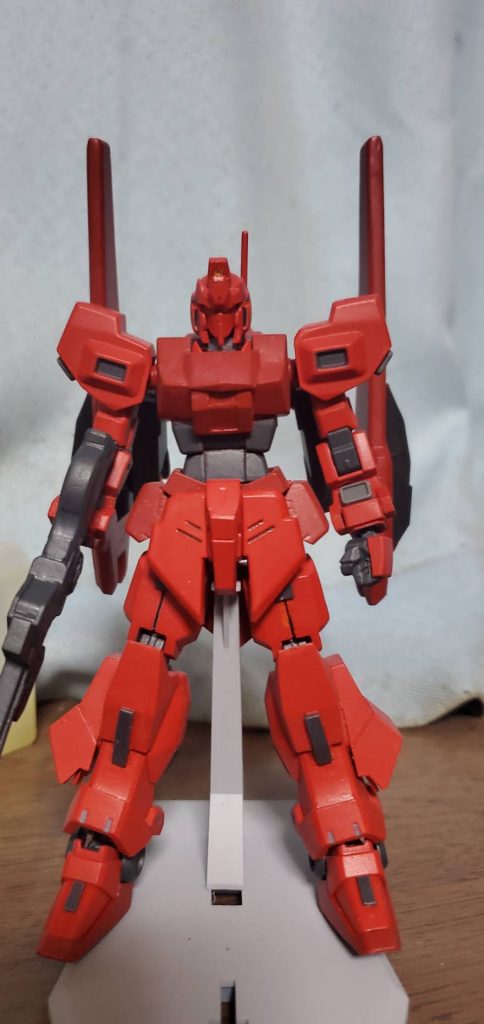 写真だと明るい色味ですが、実際はもう少し暗めです。細かいとこ特に顔はガタガタです。