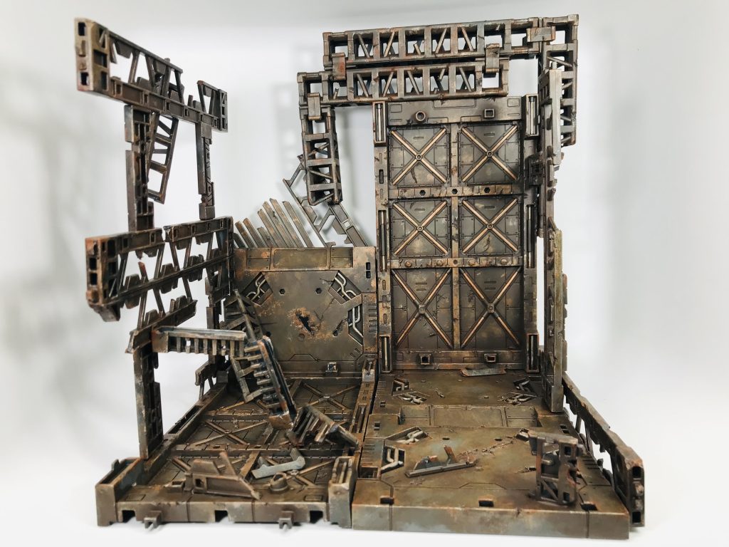 朽ちた格納庫単品100均素材のみでYouTubeの動画パク…参考にして作製しました😃