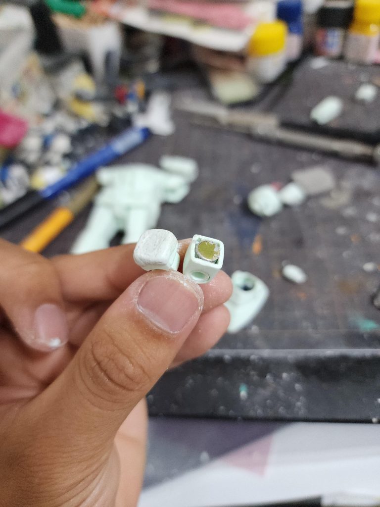 二の腕のマグネット追加で可動範囲確保これがホントのマグネットコーティング？