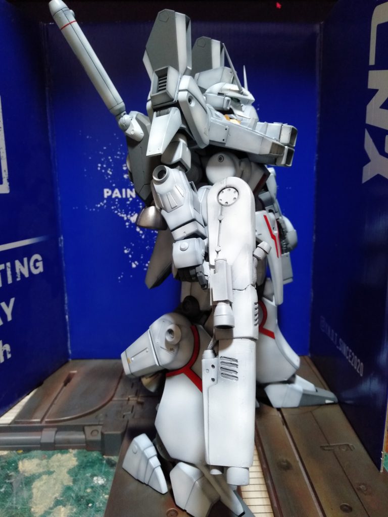 正式配備された際はこのビームライフルが標準装備でした。ってもキットにはMK‐Ⅳのビームライフル風になってますが。