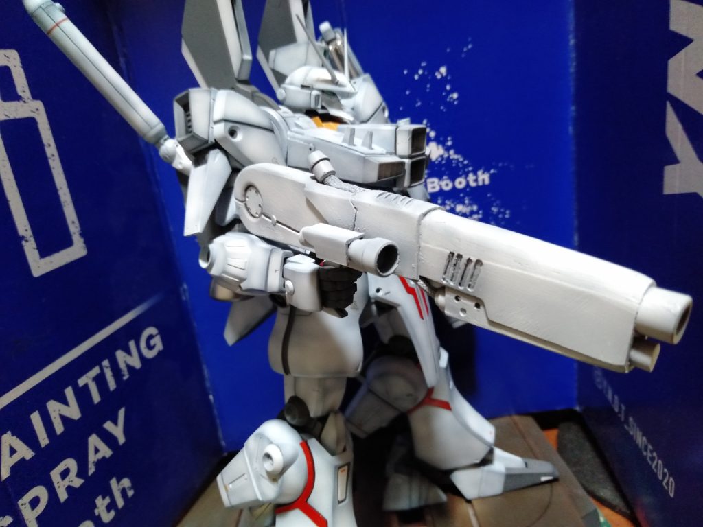 まぁ殆どプラバンの積層ですから、製図したらすぐに創れますよ?簡単に。あっガンナー用のビームライフルは気が向いたら製作する予定です・・・多分MK‐Ⅳ創る時かなぁ(笑)