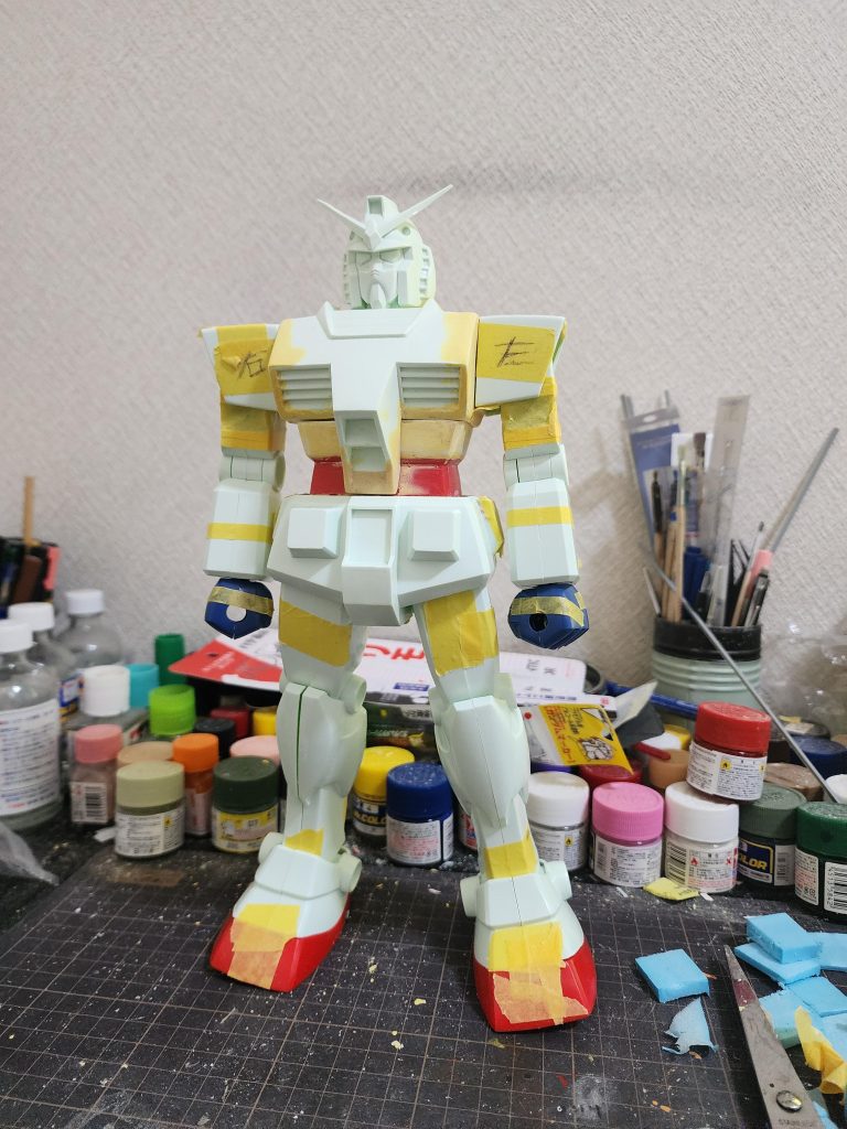 メインになった上半身の改修パテ盛って削ってを2週間以上毎日やってました