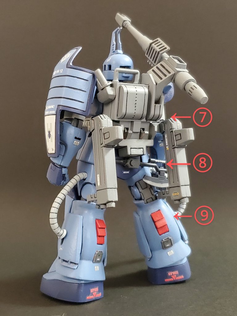 Lia view after~✴️⑦前述の通りバックパックは完全移植❕ビックガンも取り付けられました🎵またディテールアップのためにバックパック上部にフックとキャノン砲上部に排気ダクトを増設しています😊✨⑧どうしてもヒートホークも装備したかったのでポリキャップを利用して腰にマウントさせました🪓✨⑨脚部裏側を削り取り、脚部裏側スラスターをはめ込み👍そしてスラスター下部にはメンテナンスハッチを増設しました~😊🎶改修ポイントは以上となります🙇✨カラーリングは以前制作したイアン・グレーデン中尉のドム同様に青い蜘蛛🕷️のイメージで筆塗り全塗装しました🖌️✨ティターンズブルー2とオーシャンローブルーでまとめてます🟦最後の仕上げはいつも通り艶消しスプレーです🤭💦