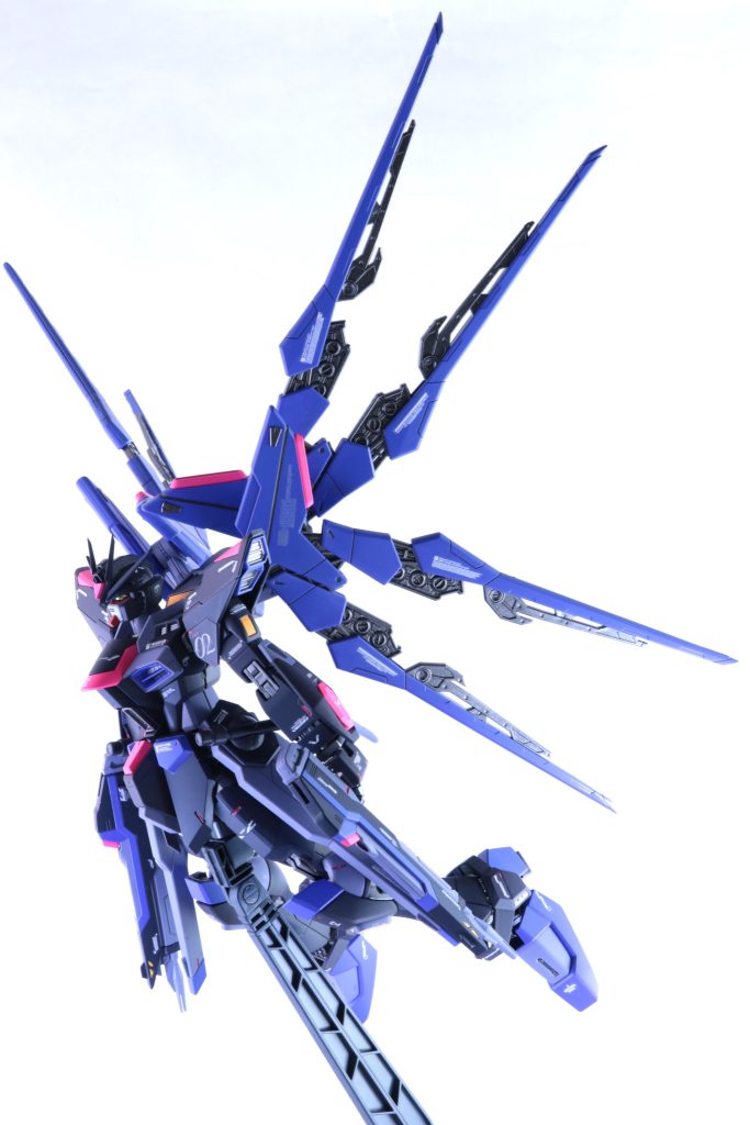 ドラグーンを外してフレームが見えてる状態の羽が好きです