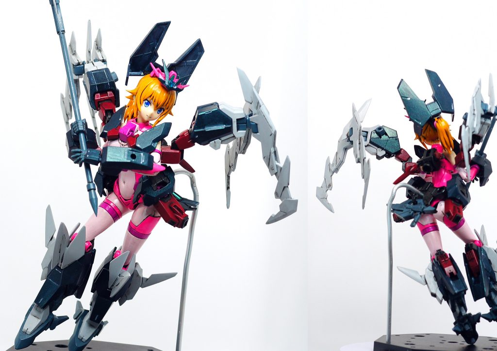 アクションポーズです、肩アーマーが胸部から離れたことで干渉し辛くなり自由なポージングが取れるようになりました(…なお下半身)