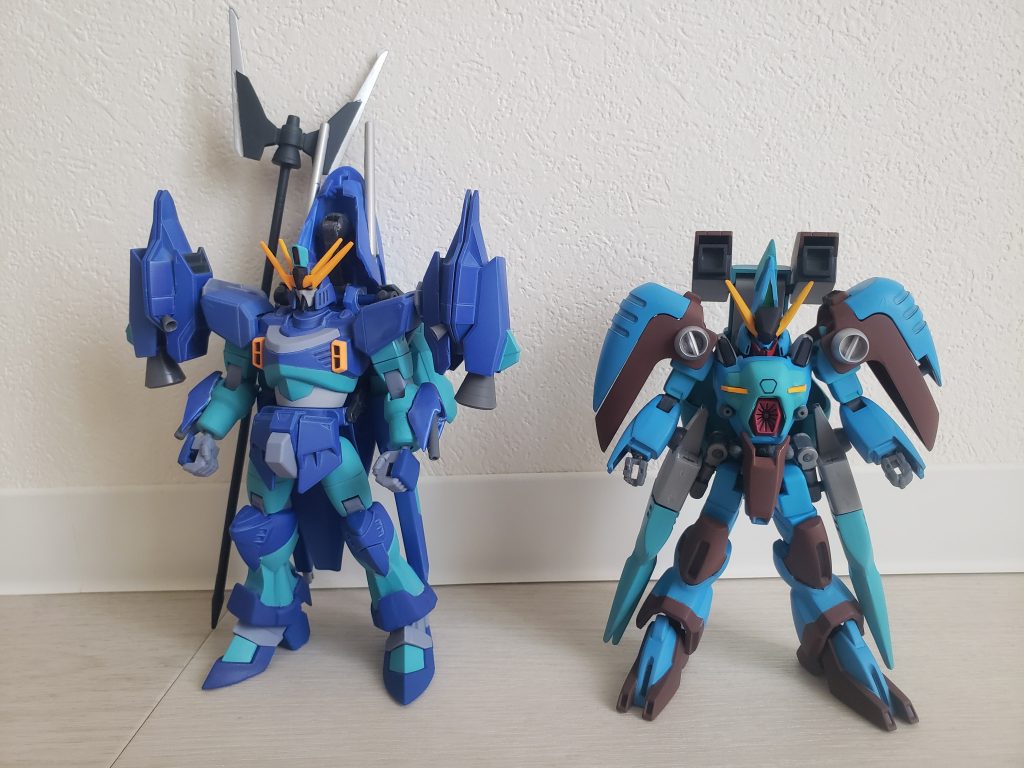 以前作成したネプチューンガンダム(左)の後継機。