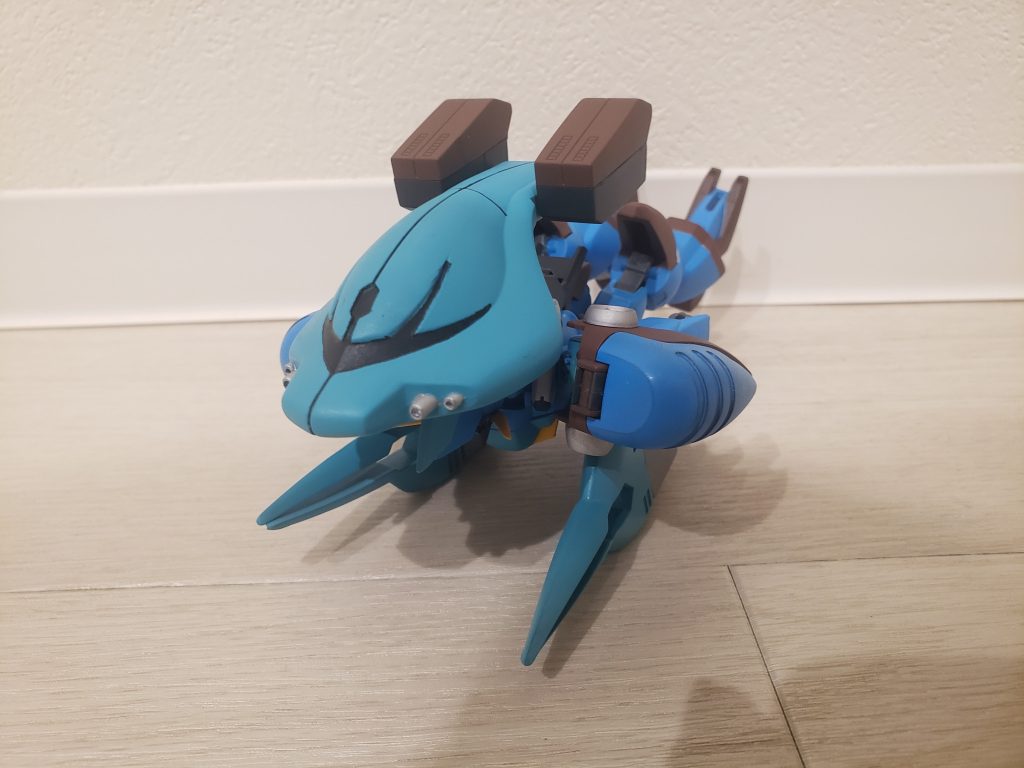 変形することで水中での機動力が大幅にアップする。