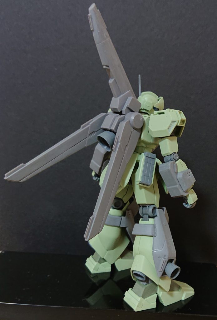 背中も渋いであります