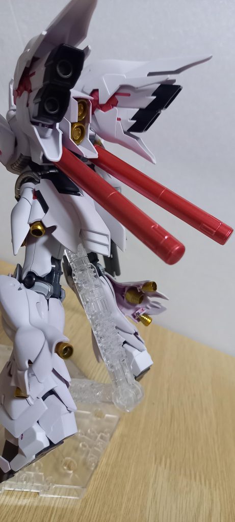 スラスターはガイヤさんのスターブライトゴールドです！ 