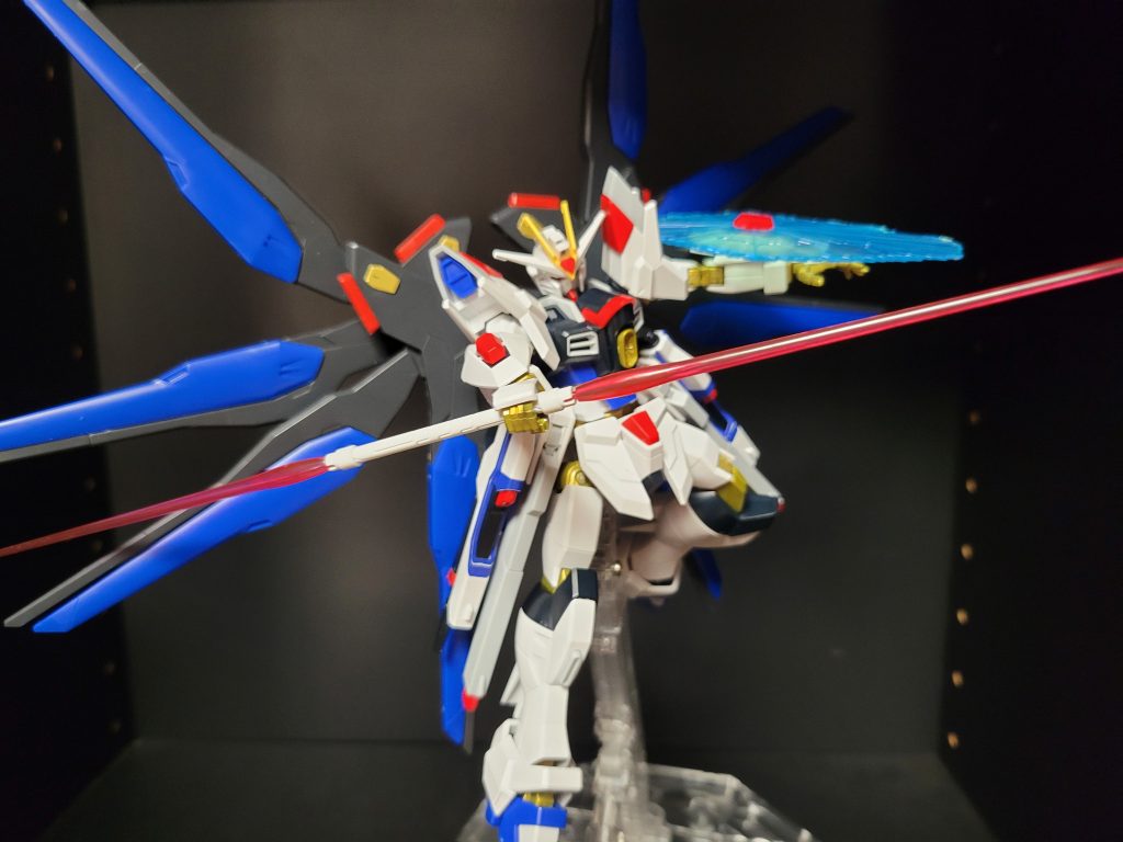 アンビテクスハルバードモード!ライフリと違ってハルバード自体が別パーツの隠者式、マウントする時に変な出っ張りがないからこっちの方が好きかも(^^)