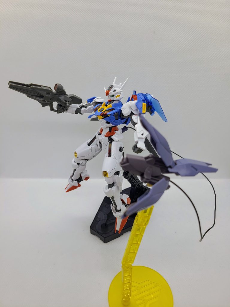 初心者狩りの洗礼を受けて機体の強化を図ると共に、相も変わらず遠隔系装備が苦手で有線のビームブレイサーを付けて、オールレンジの対応力を上げた機体になります。