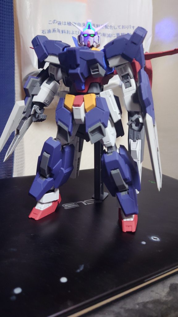 ブラックライトを当てるとこんな感じ。AGEシステム積んでるみたいでコレジャナイ感。