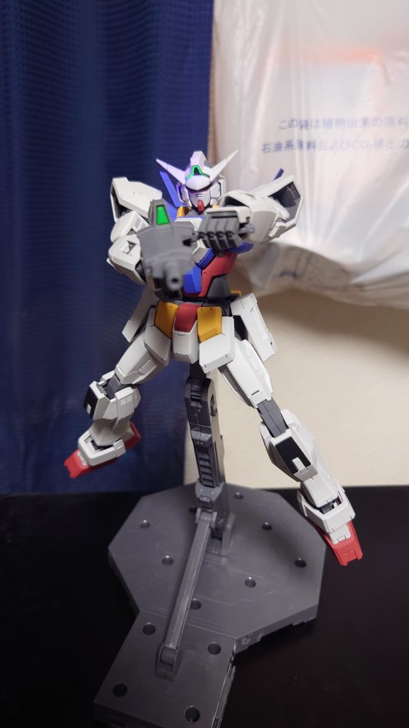 MG 1/100 ガンダムAGE-1 フラット デザイナーズカラーバージョン–4枚目/制作者：peropero134