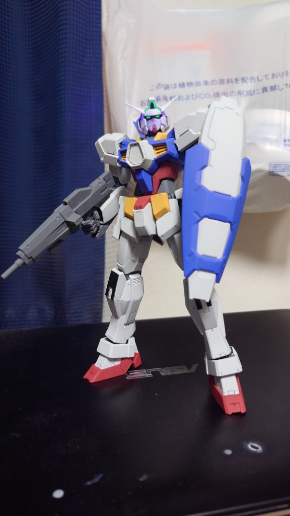 MG 1/100 ガンダムAGE-1 フラット デザイナーズカラーバージョン–2枚目/制作者：peropero134