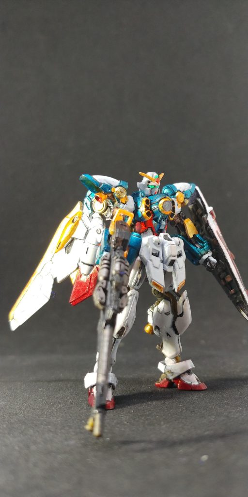 今回も最後のパーツ合体が兎に角大変でした💦どっかはめると、どっか外れ、またはめると、またどっか外れの繰り返し・・・ 最後には折ったりしそうな恐怖😱 まぁ無事出来ましたが😌