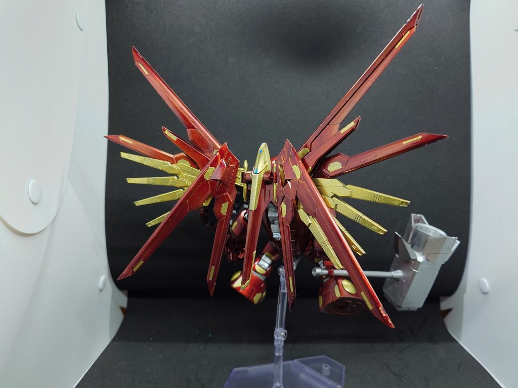 いやー派手だわ