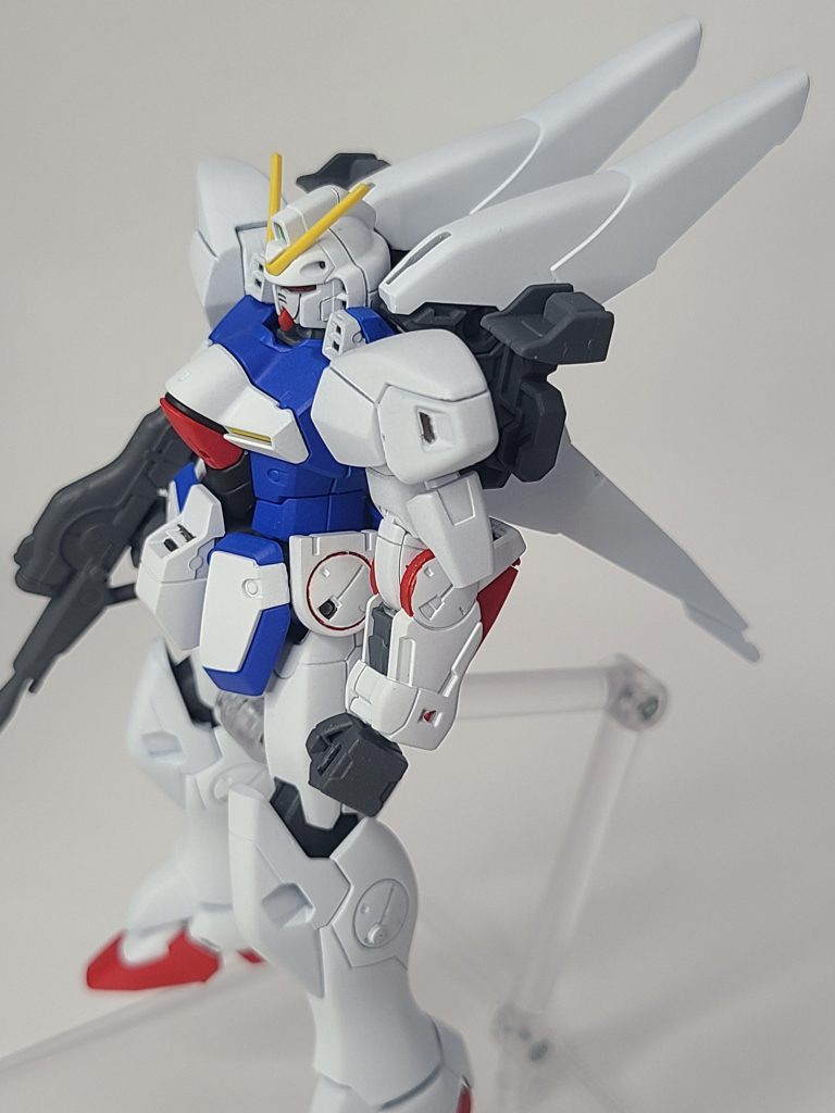 正面と側面セカンドVの目玉であるバックパック取り付けた事でVに比べると見た目の迫力が増しましたね。