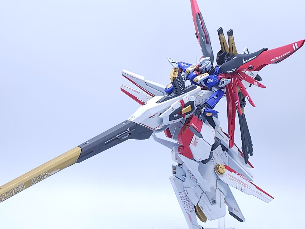 残念ながらバード形態にはなりません……