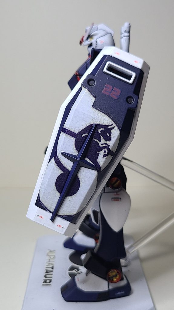 ナンバーデカールが思いのほか透けてしまい、はっきり見えないので、こちらも自作した方がよかったと反省しています。