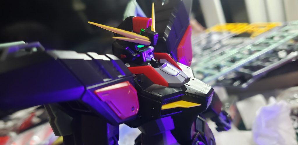 元々蛍光色の目が嬉しみあと画像には載せてませんがミョルニルのワイヤー巻き取りに感動して声が出てしまいました