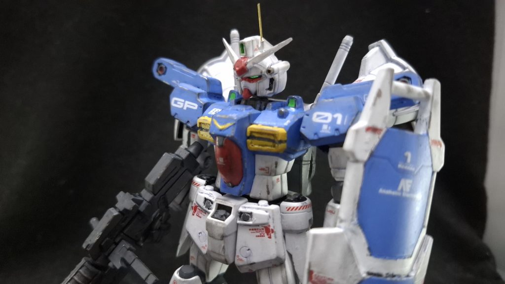 「機動戦士ガンダム0083 STARDUST MEMORY」より、中盤の主役機であるガンダム試作1号機Fbを製作しました。かれこれもう30年以上前(!)の作品なんですね。世代的にはSDの方が馴染みがありますが、背部のユニバーサル・ブースト・ポッドのデザインが印象的でMSの中でも特に好きな機体です。