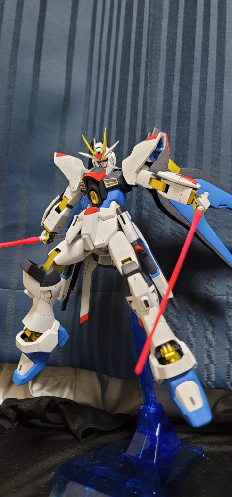 ポージングは古いままだから少々厳しいなぁ