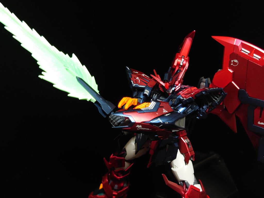 サーベルはわかりにくいですが一応グラデ塗装してます