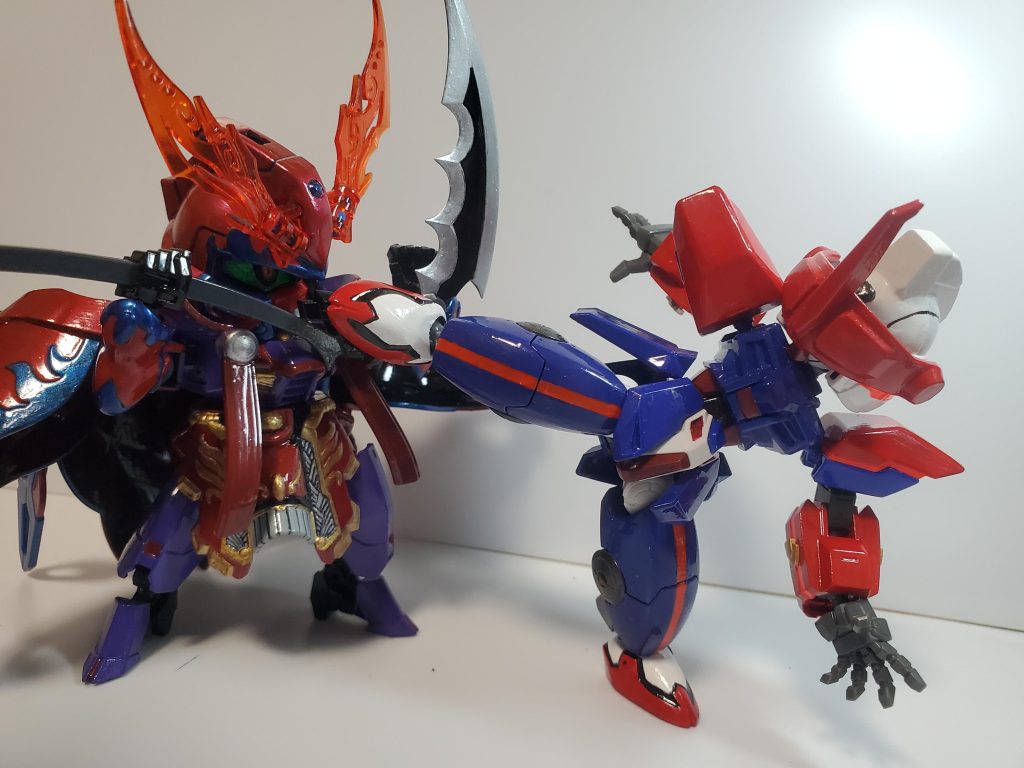 兵士は地面を強く蹴り、間合いを詰めての蹴りを繰り出した。「ぐぅッ!」かろうじて鎌でのガードが間に合うが、あまりの威力に体制が崩れた。