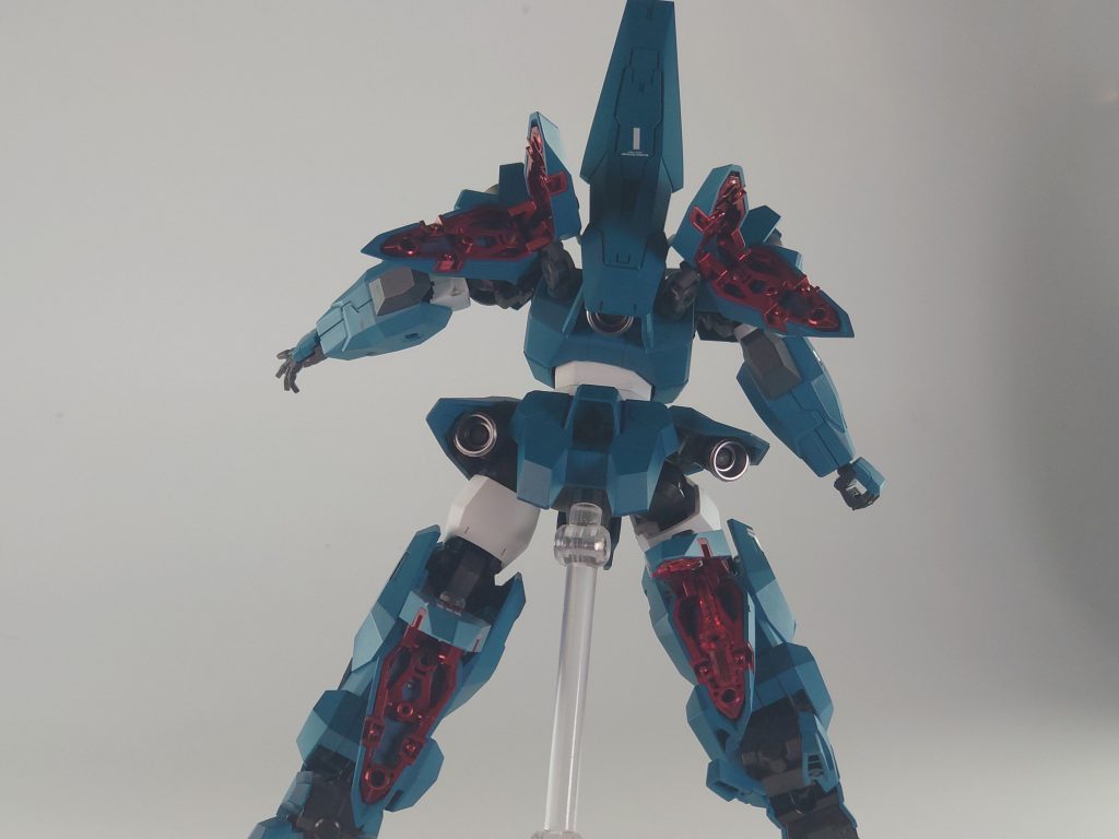 ビットはバーニアとしても使えるのでさらに動けるデブになりました。