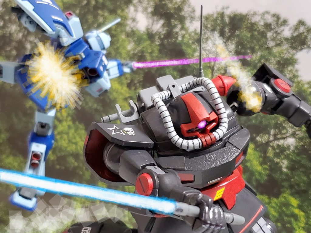 そして…プロトタイプドム３号機のヒートサーベルがジムタイプを両断～⚔️✨手強い最新型ジムタイプを撃破するラズウェル中尉であった😌🎶陽動部隊が奮戦する中、本命の各潜水部隊は地下水脈より侵入するも連邦軍部隊に阻まれ十分な戦果が得られず撤退を開始していた😥💦