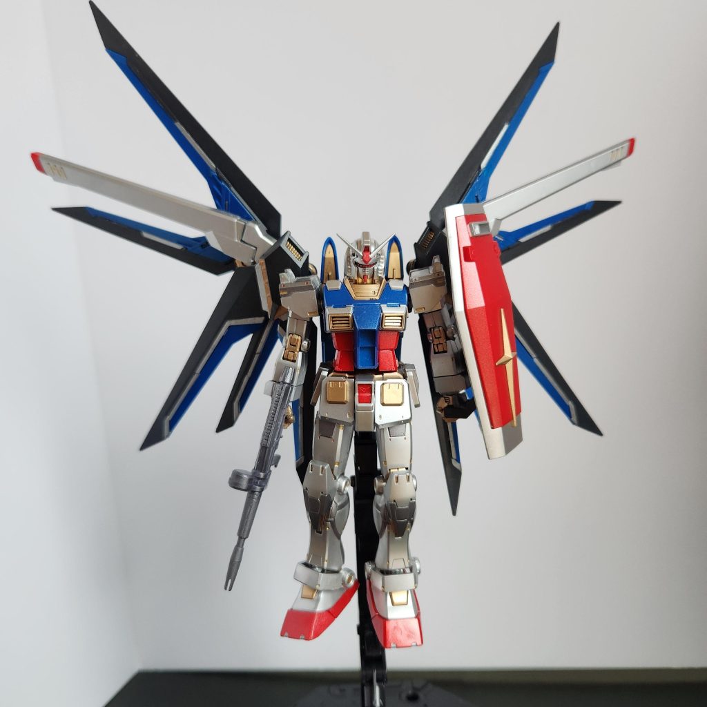 全身メタリックにしてみました。シルバー2色とライトガンメタルを使用。