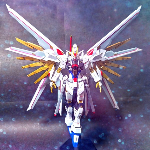 HG マイティーストライクフリーダムガンダム
