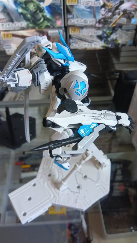 レクスの肘にはサブアームではなくダインスレイヴ的なものを装備しました。