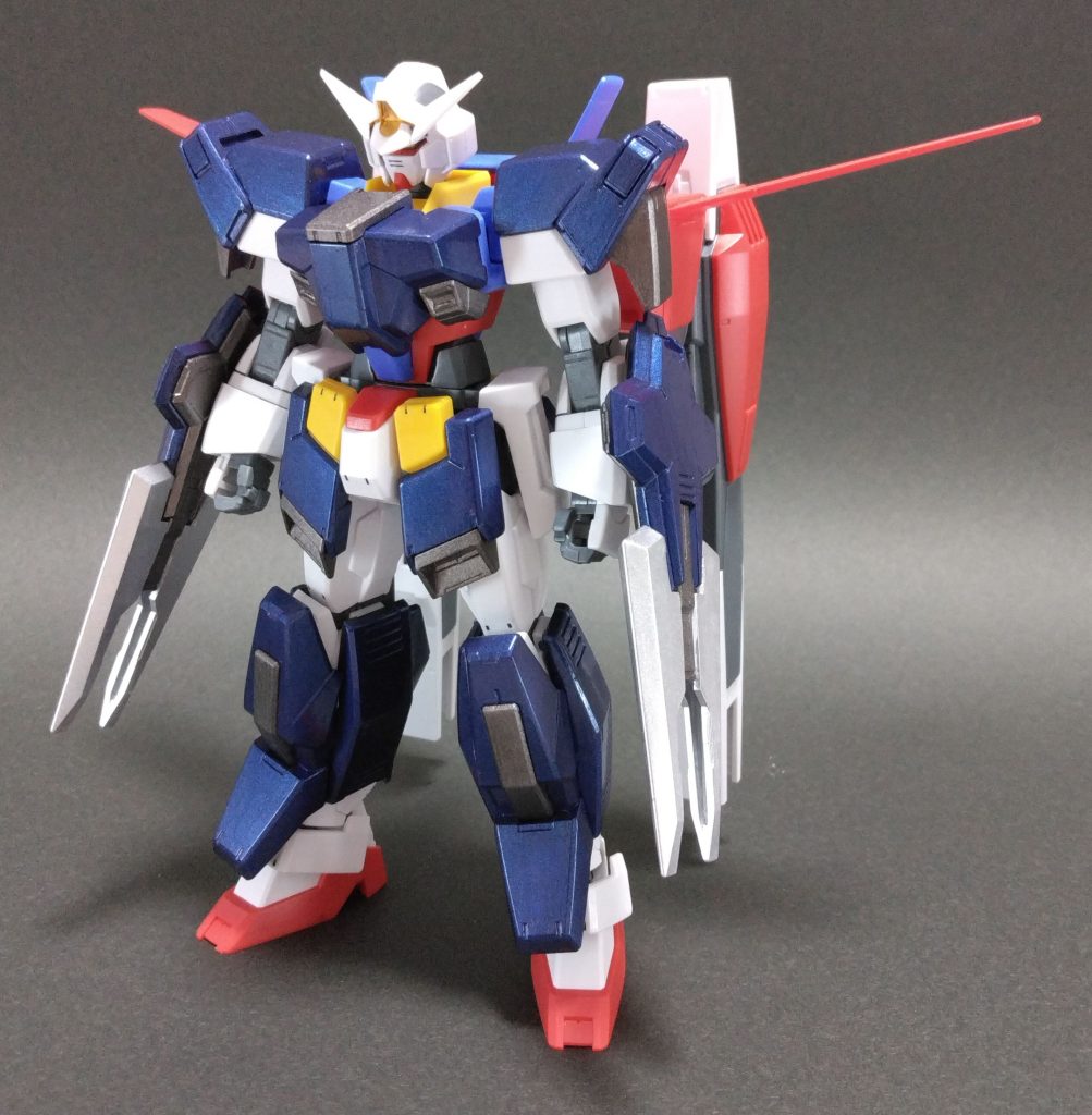 装甲とグラストロランチャーを装備してフルグランサに。シルエットが重厚になってこちらもすごくカッコいいですね。