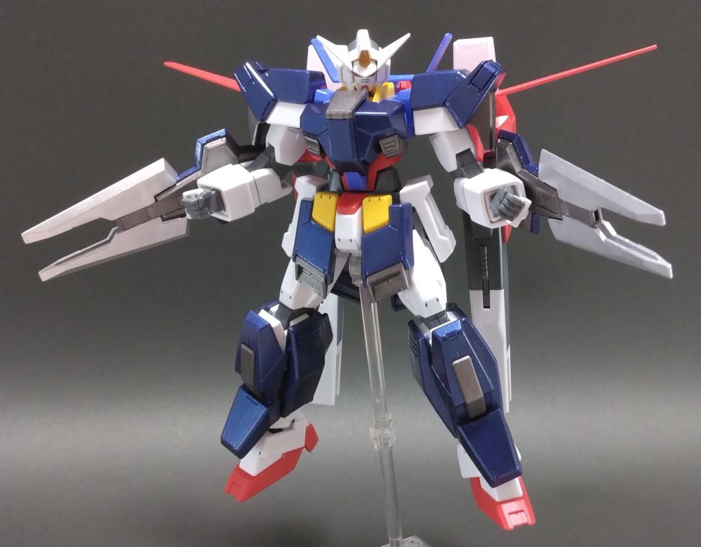 スーパーガンダムも好きなのですが、旧式になった機体を強化して新型機に対抗する、というのがなんともグッときますね(gundam-kao8)