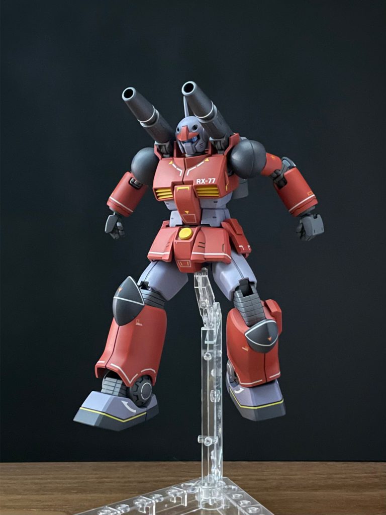 バイザーはクリアグリーンのパーツにクリアブルーを塗って少し青色に変更しました。