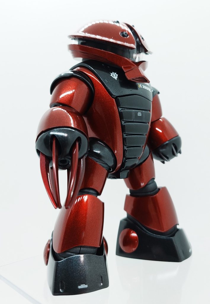 オリジナルの設定にはありませんが、ヒートクローにしてみました。