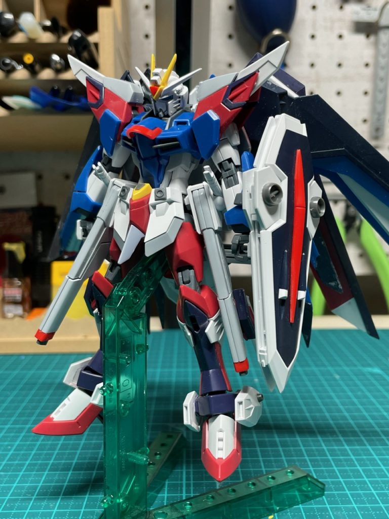 塗装前。四肢はイモータルジャスティスをベースに好みの部分を接着して部分的にマッシブな感じにしてみました。