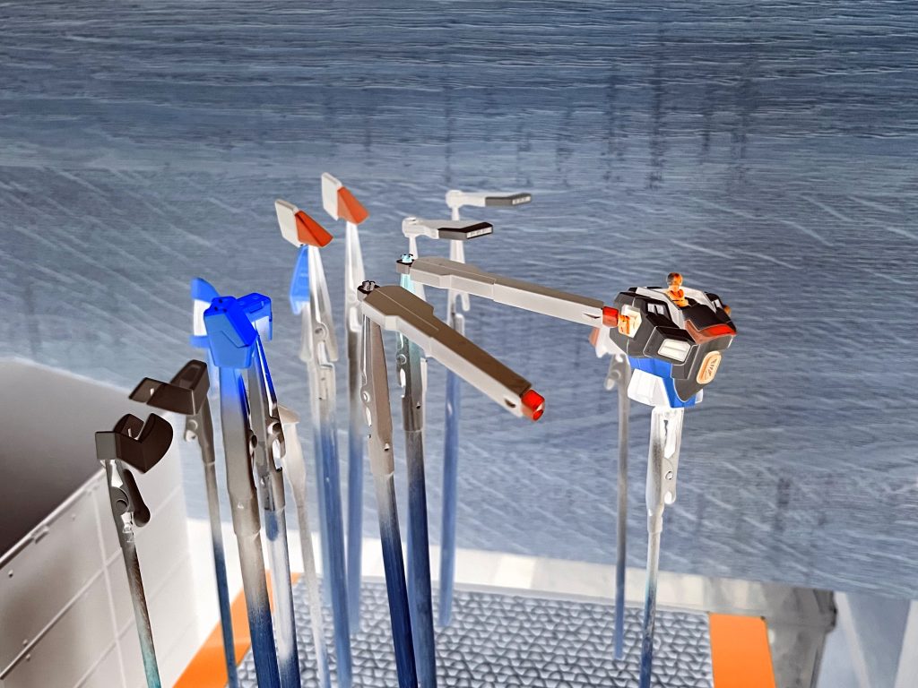 塗装途中にもネガ反転して確認しています。