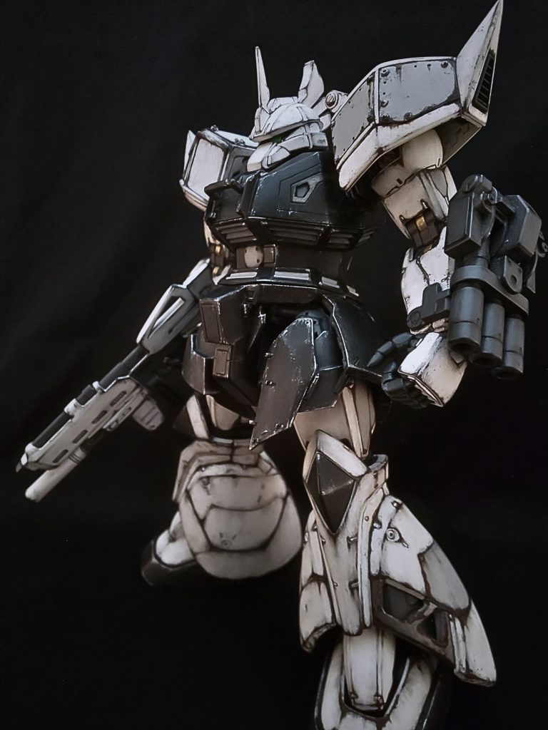 以上、ゲルググ TYPE3でした。シャアとアムロが宇宙で決着を付ける中、地上ではこんな物語があったかも？と言う外伝のような妄想を楽しみながら製作しました。誰が乗っていたんでしょうね( ´∀`)