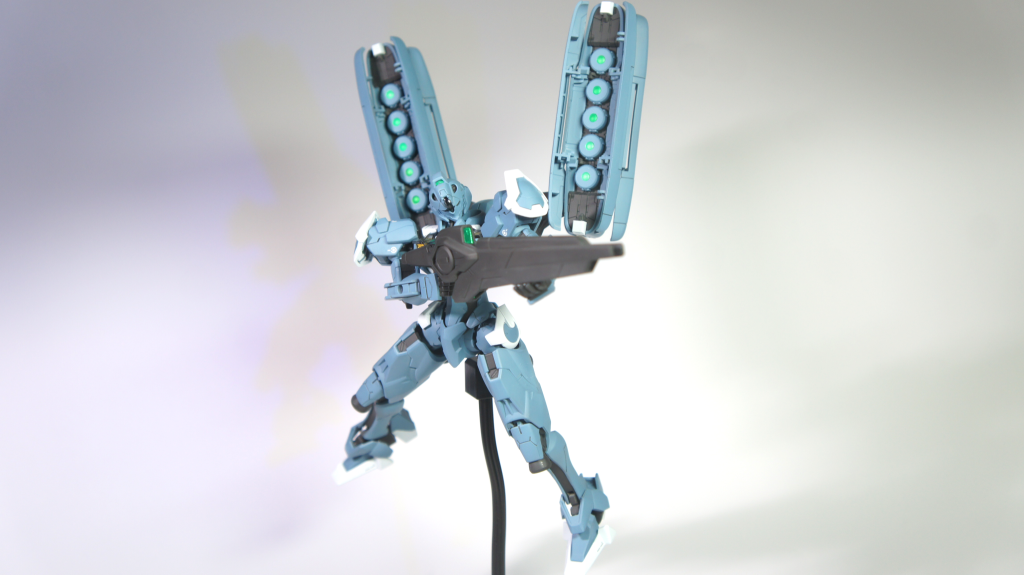 使用カラー白:アルティメットホワイトにミディアムブルー少量青:アルティメットホワイトとミディアムブルーを6:4にイエロー少量グレー:ExブラックとニュートラルグレーⅣを5:5黒:Exブラック緑:下地シルバーに蛍光イエローグリーンピンク:下地シルバーに蛍光ピンク