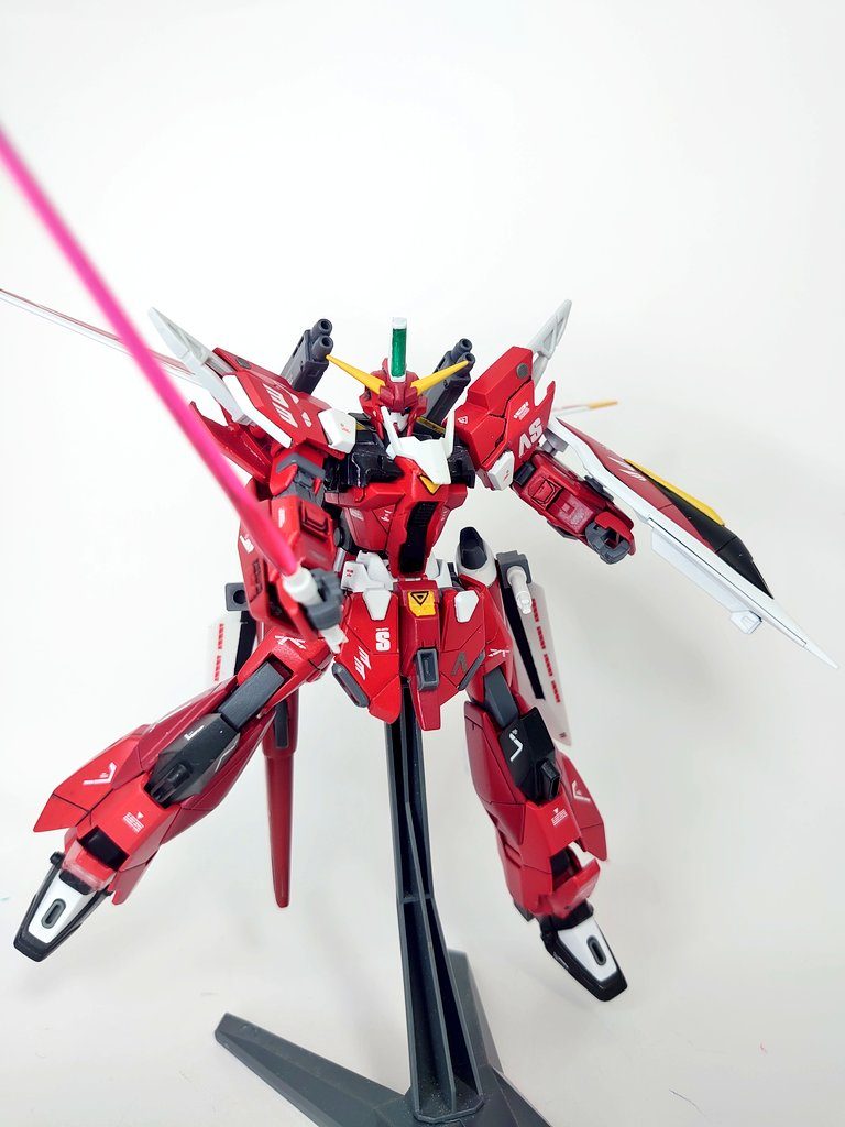 ポーズ色々ここまで見て頂きありがとうございます。 製作日数が半年も行かず完成だったので最近の自分の中では早い方だと思います。