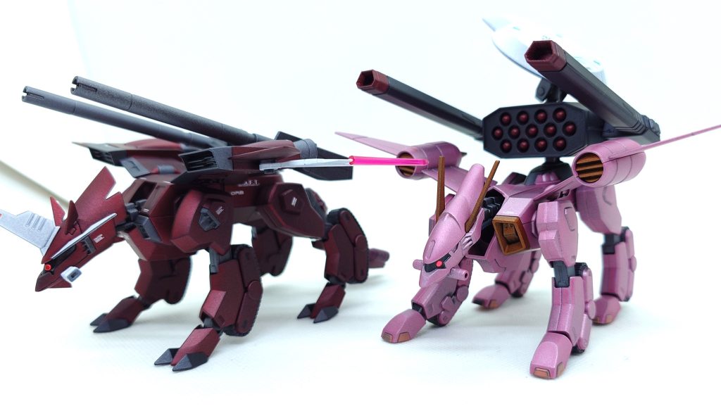 『面白い漢』専用機のラゴゥと2ショットです。ラゴゥを追いかける為にバクゥは必要不可欠という事ですwhttps://gumpla.jp/hg/1942507