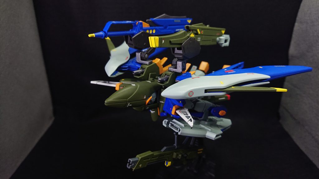 簡単ですがMA形態に可変ができますこの形態でもアロンダイトや長射程ビーム砲を使えるようにしたかったのですが、今の自分にはこれが限界でした💦今後の課題ですねｗ