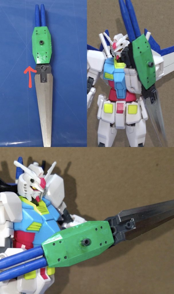 また、二連ビームライフルの反対側の穴にソードのグリップを差し込んでの連結も可能。そのままライフルとしても使え、持ち手を変えて反転することでそのままソードとしても使える。