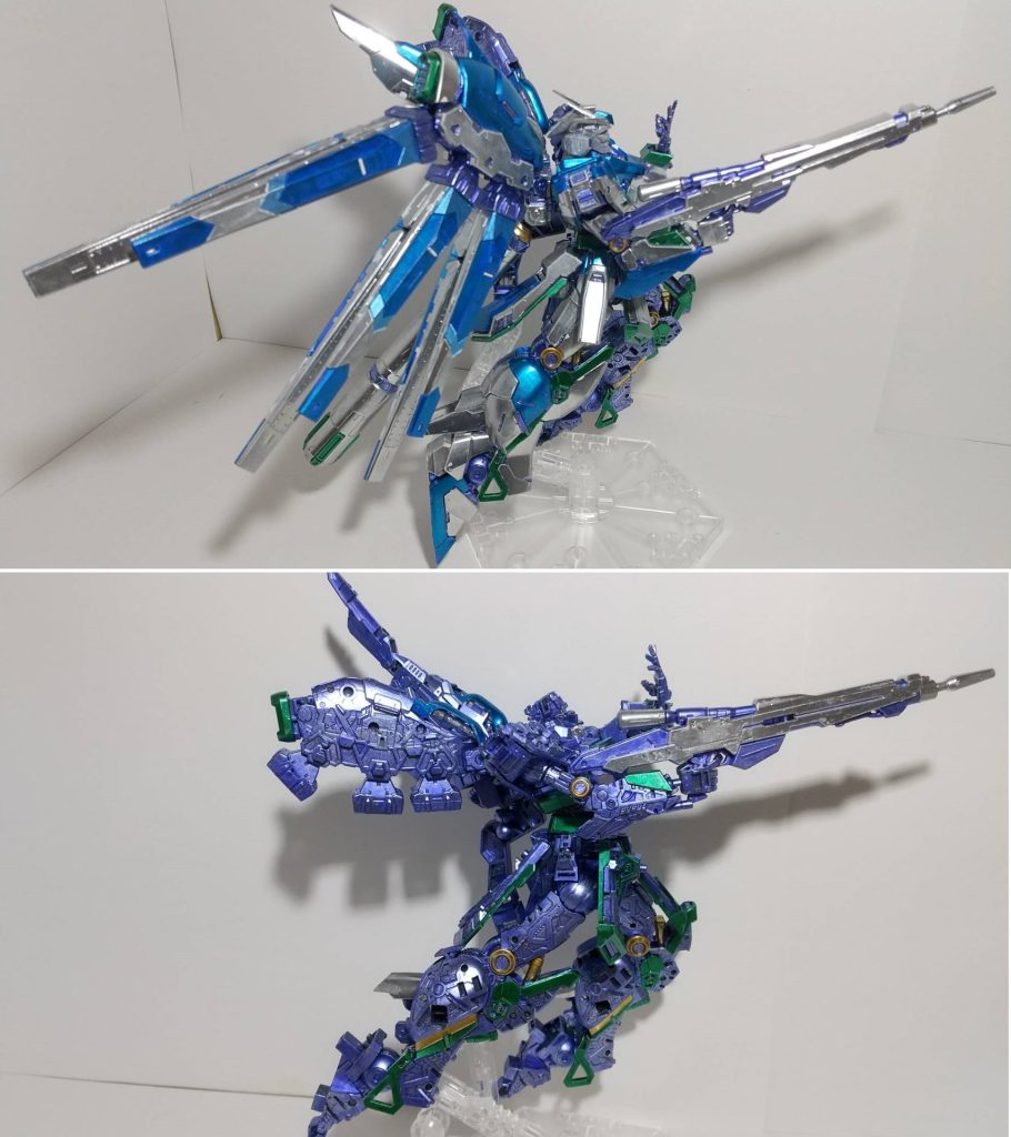 サイコミュー受信の調整終了！火を入れる。無理ですよ！方法はあるはずだ！上：右装甲あり下：フレームのみ